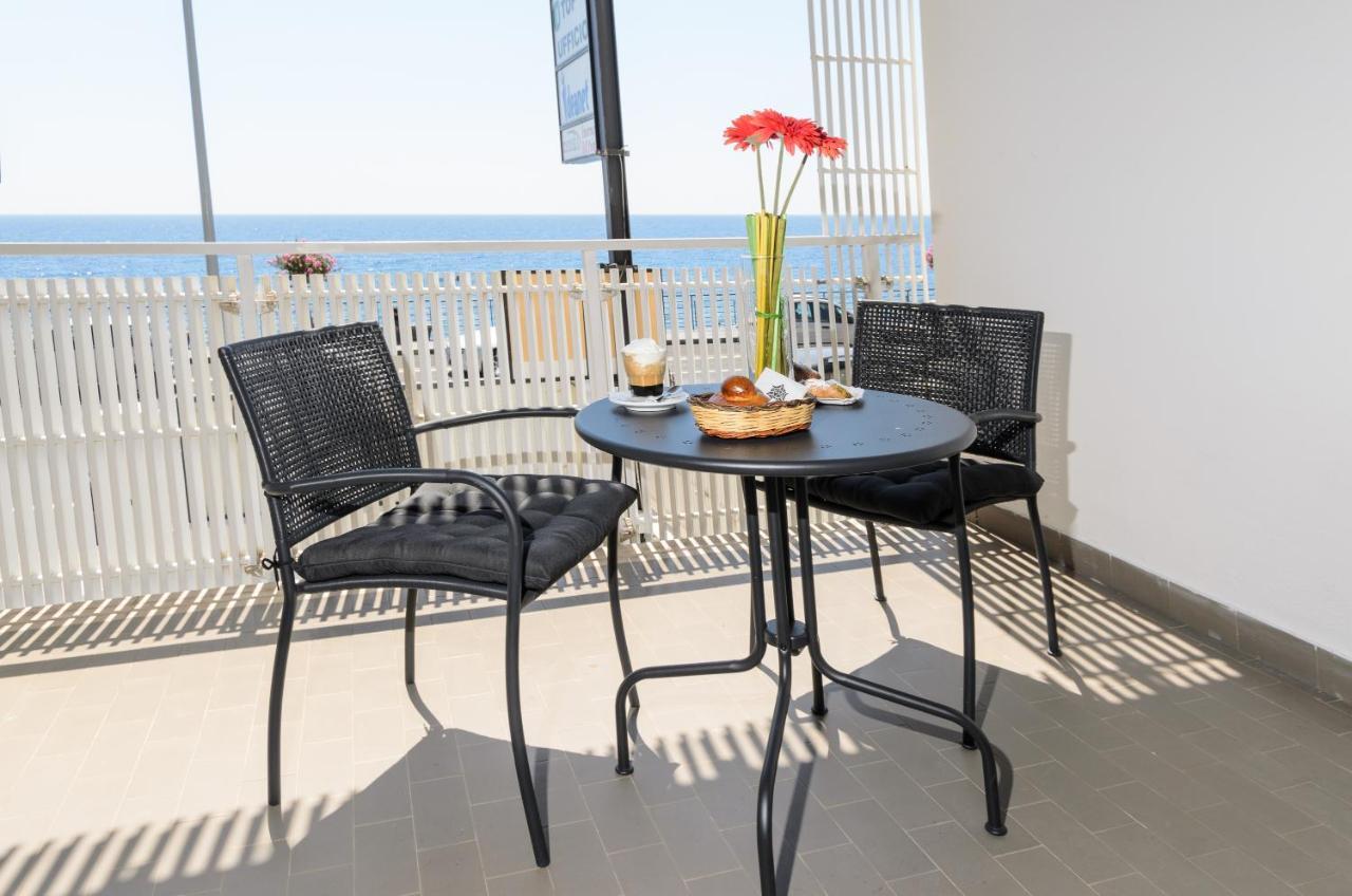 Marina D'Agro Residence 산타 테레사 디 리바 외부 사진