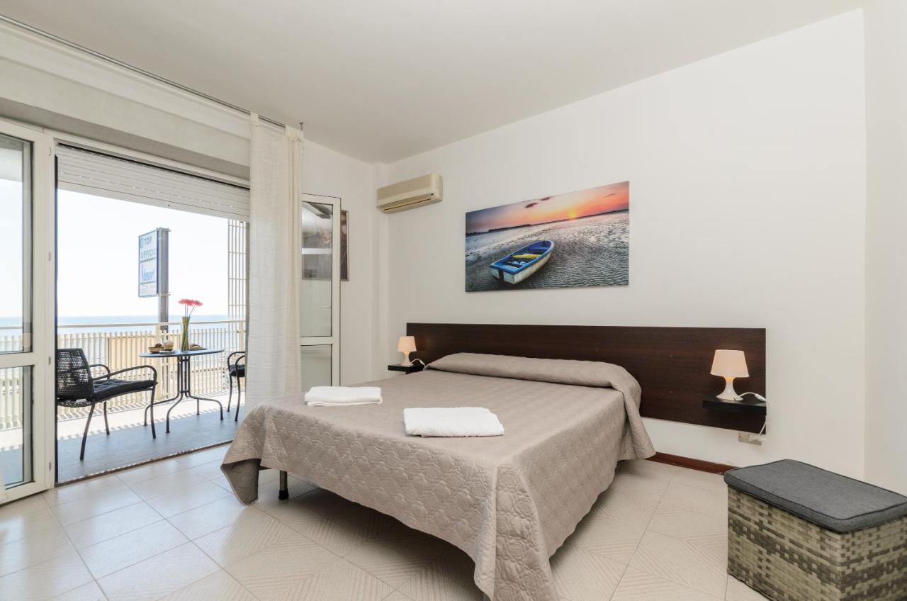 Marina D'Agro Residence 산타 테레사 디 리바 외부 사진