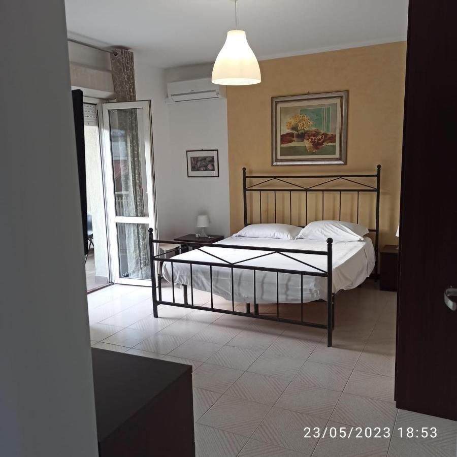 Marina D'Agro Residence 산타 테레사 디 리바 외부 사진