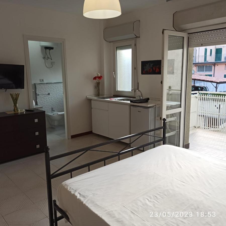 Marina D'Agro Residence 산타 테레사 디 리바 외부 사진